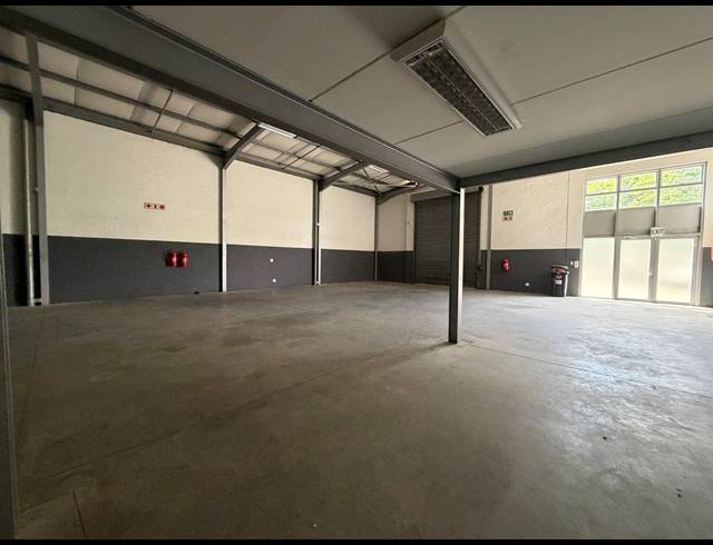 316M² WAREHOUSE TO LET IN BRACKENFELL INDUSTRIAL